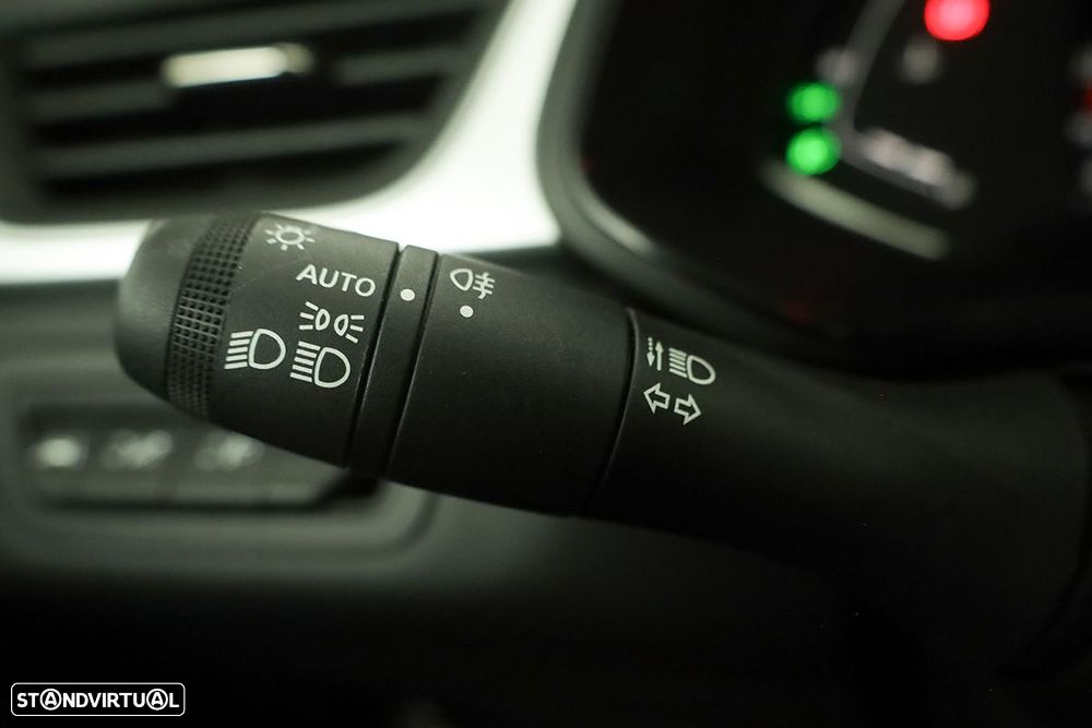 Renault Captur 1.0 TCe Techno Bi-Fuel - 17