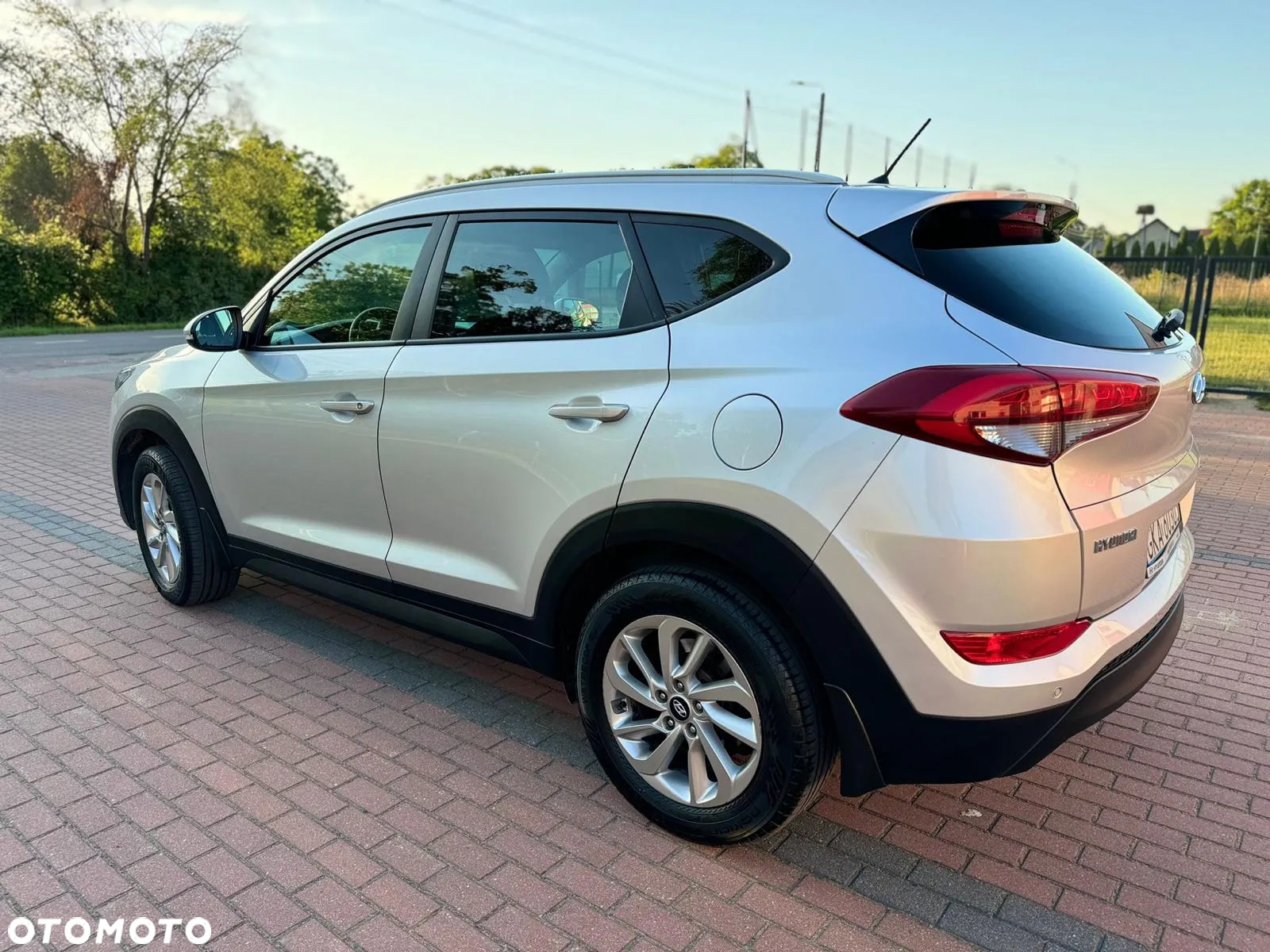Hyundai Tucson 1.6 GDI BlueDrive Comfort 2WD - 9