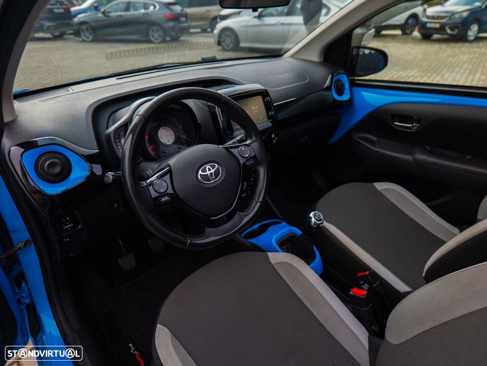 Toyota Aygo 1.0 X-Wave - 10