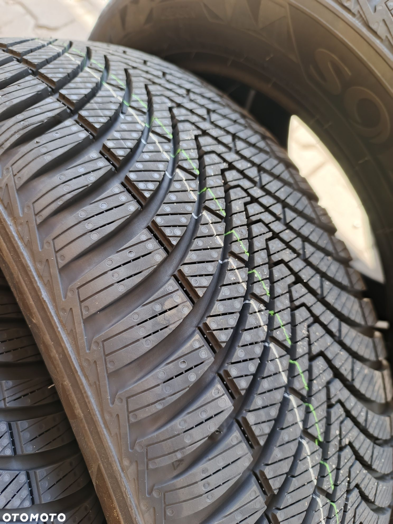 Nowe Opony wielosezonowe 205/55/16 Kumho 2024r - 4
