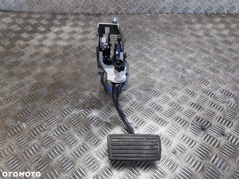 PEDAŁ HAMULCA HONDA CIVIC VIII SEDAN - 1