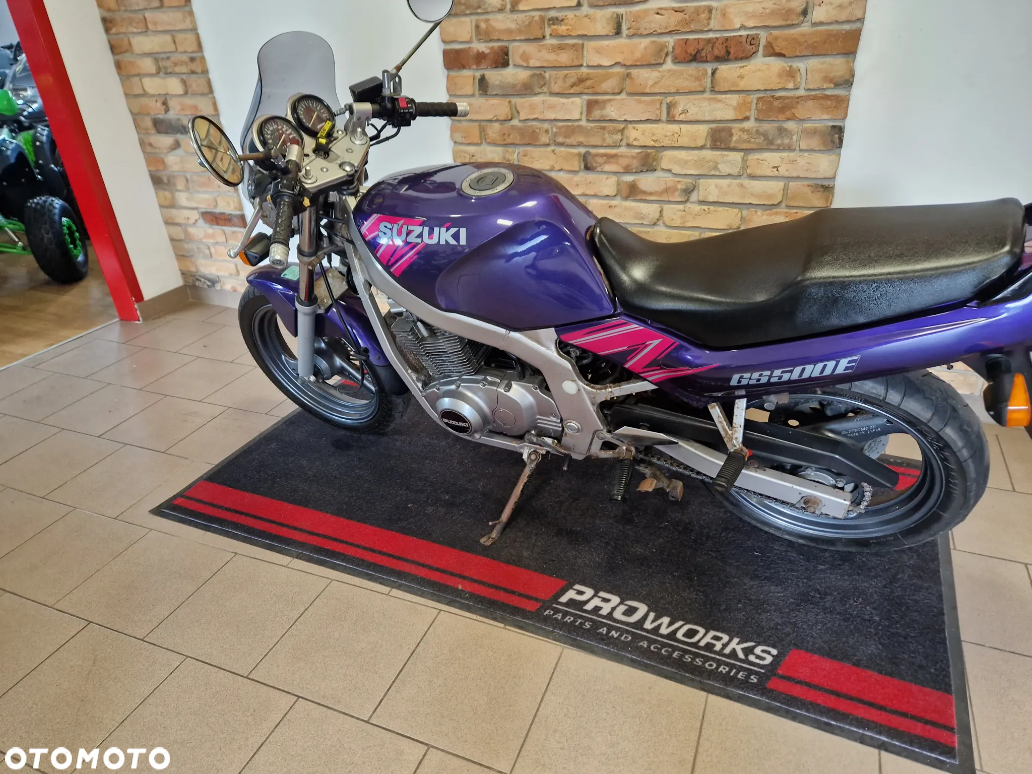 Suzuki GS - 4