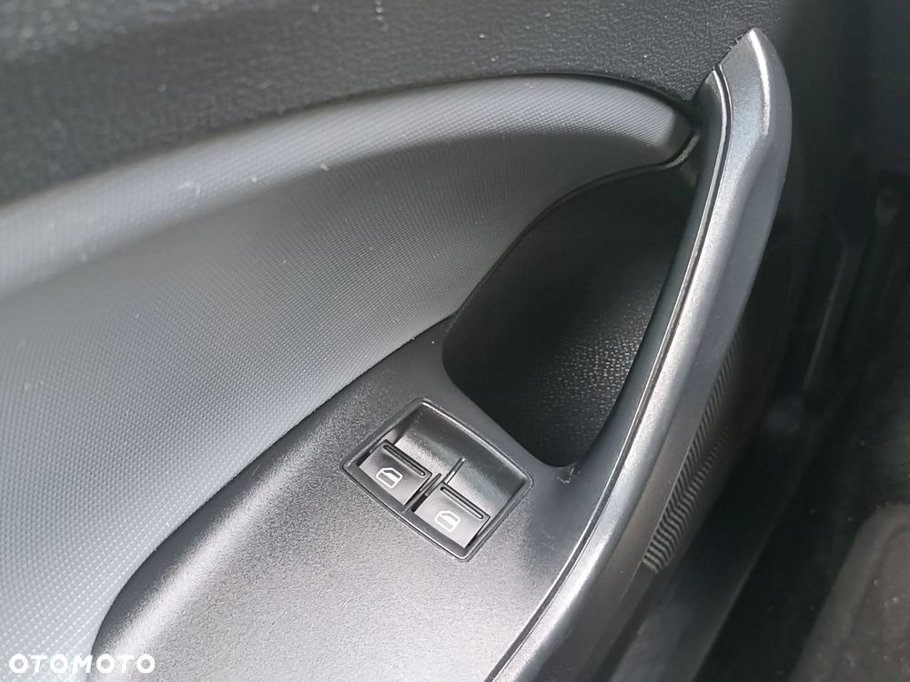 Seat Ibiza 1.2 12V Reference - 19