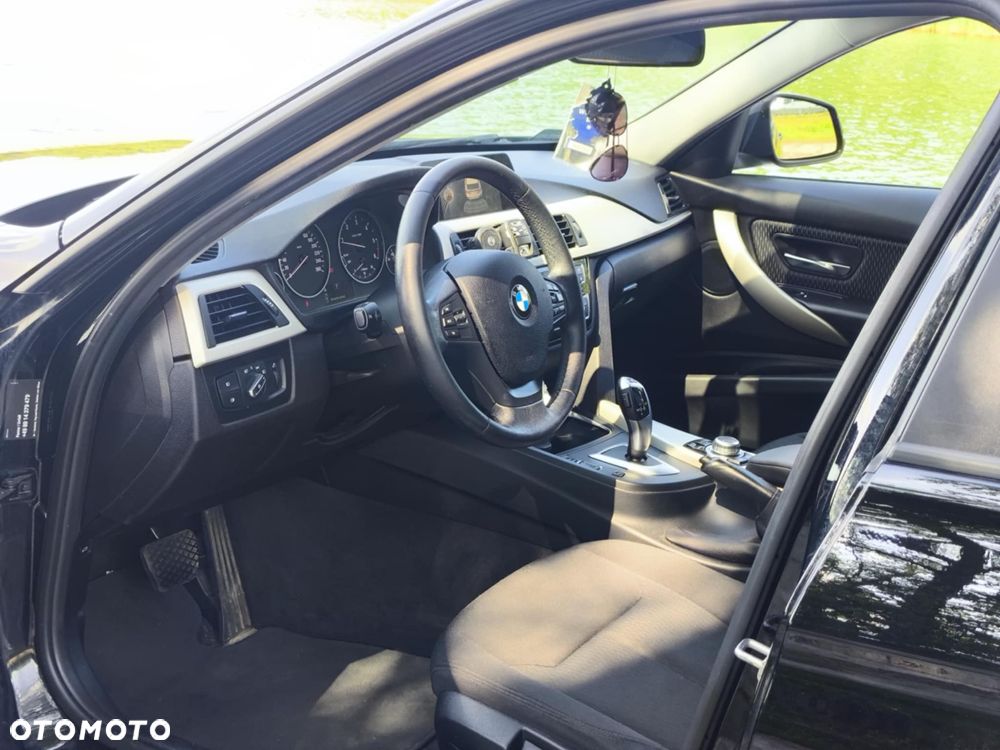 BMW Seria 3 318d - 9