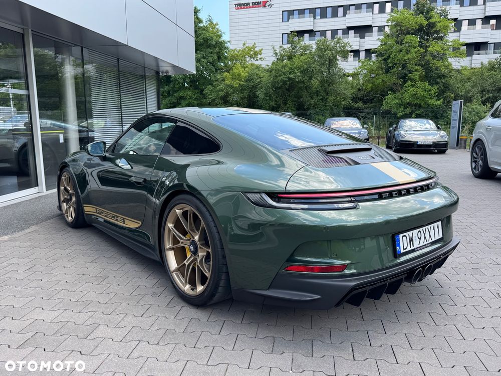 Porsche 911 GT3 Touring PDK - 12