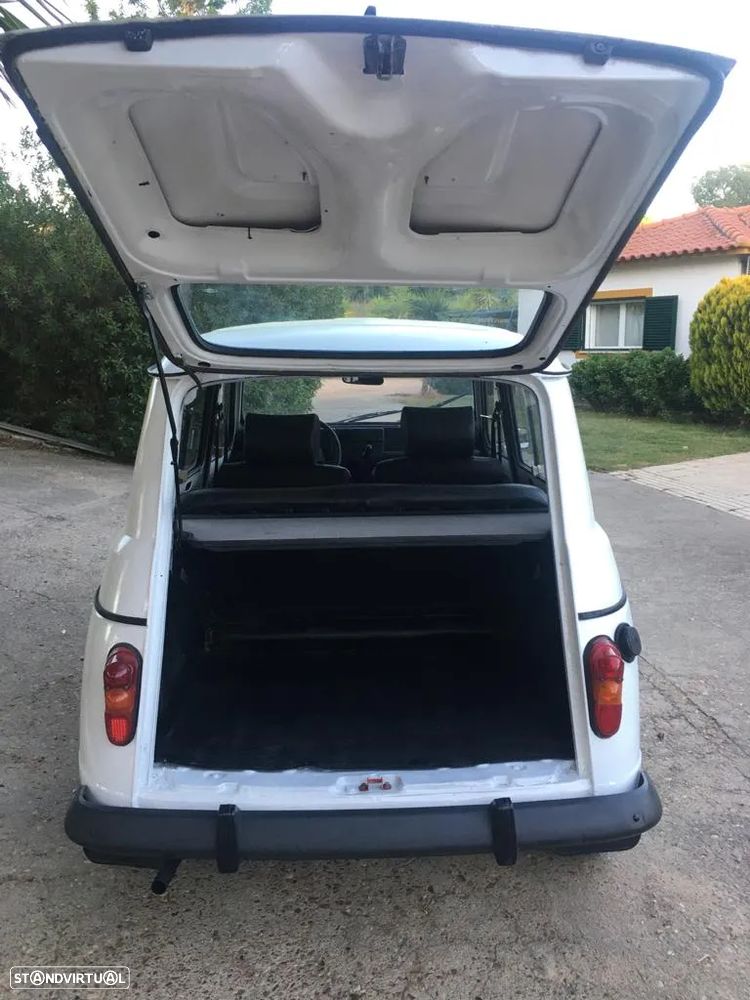 Renault 4 - 6