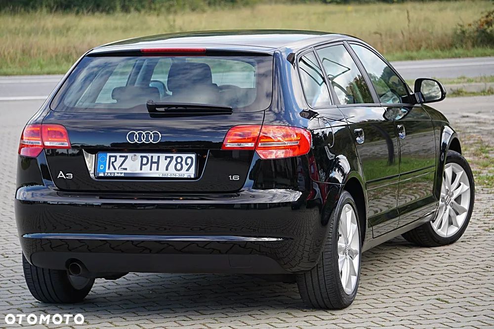Audi A3 Sportback - 13