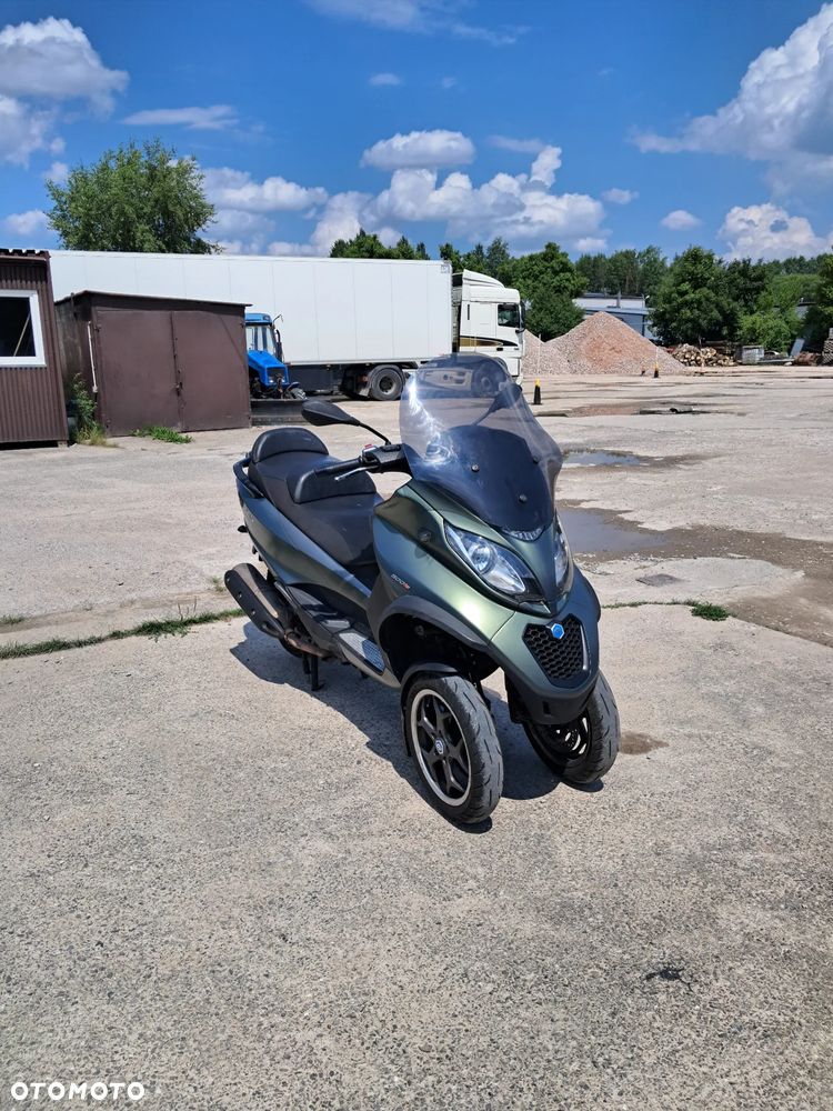 Piaggio MP-3 - 4