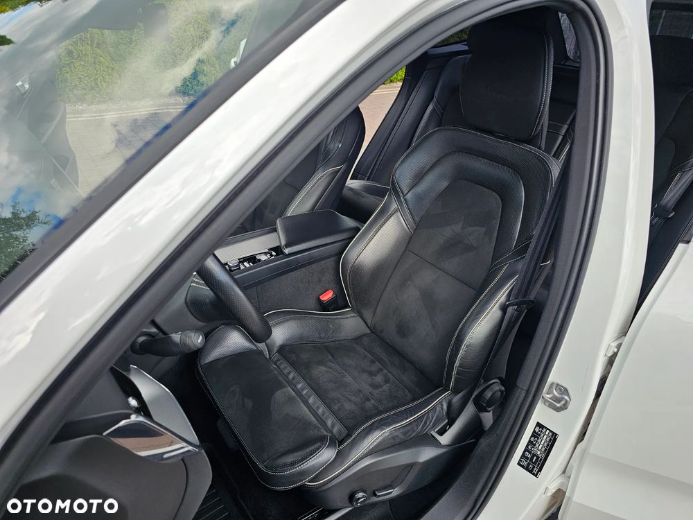 Volvo XC 60 D3 R-Design - 10