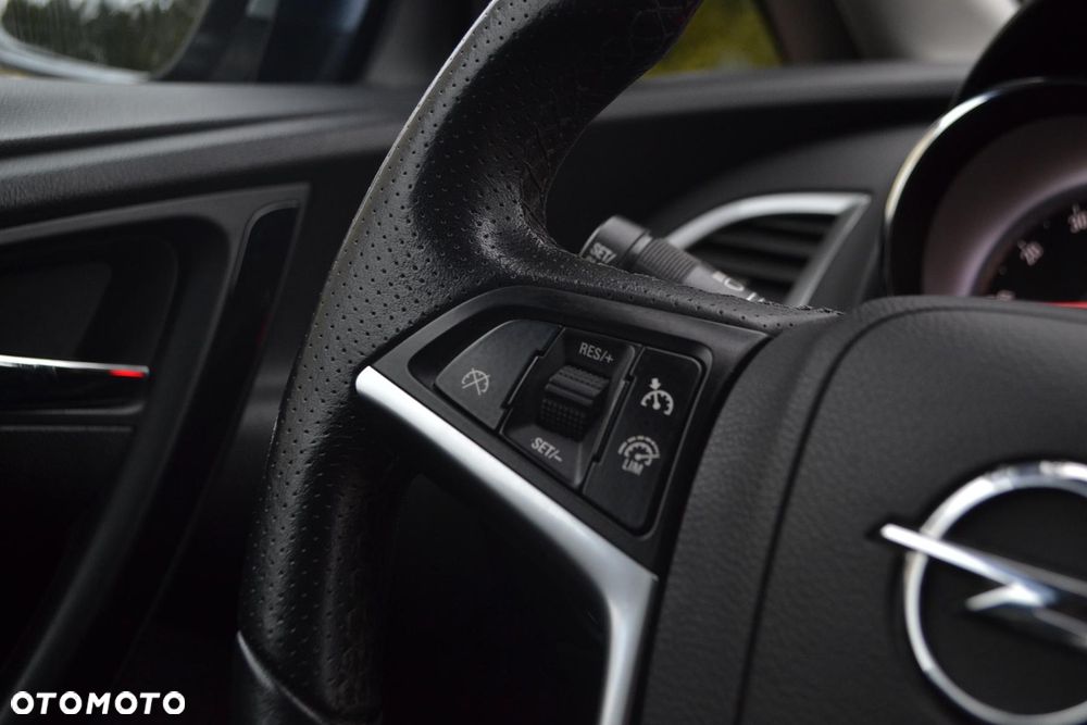 Opel Astra 1.6 Cosmo - 18