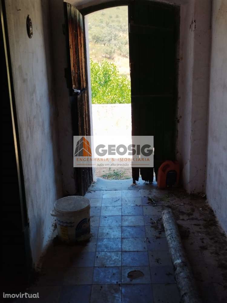 Moradia para Restaurar T2 Venda em Ameixial,Loulé - Grande imagem: 4/19