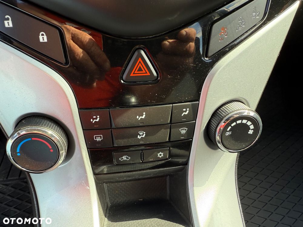 Chevrolet Cruze 1.6 LT+ - 13