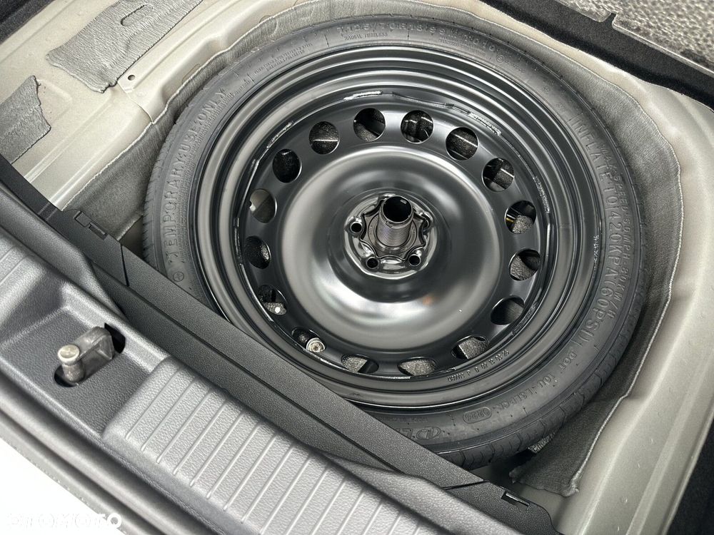 Volkswagen T-Cross - 25