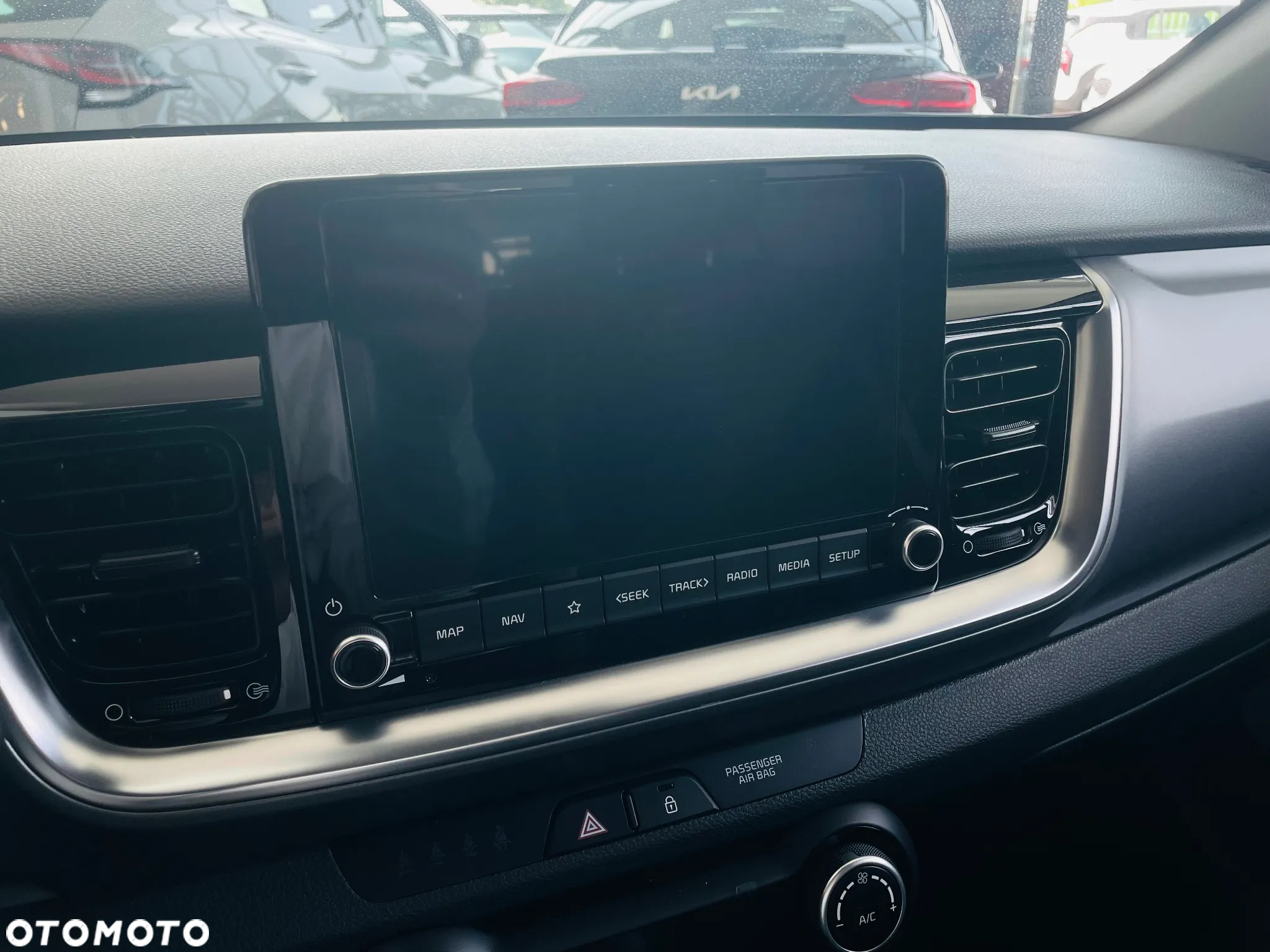 Kia Stonic 1.0 T-GDI L DCT - 10