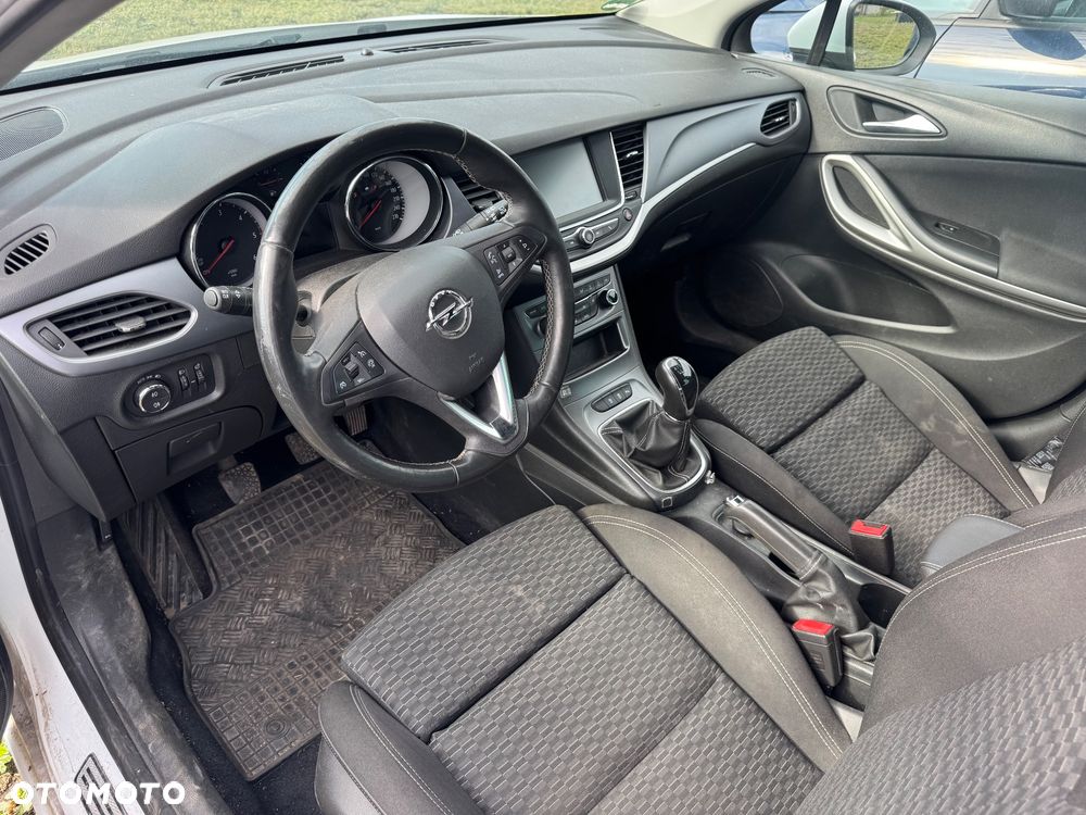 Opel Astra 1.6 D Start/Stop Innovation - 8