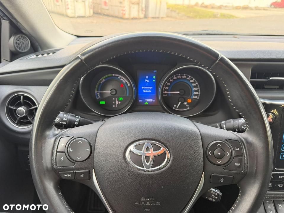 Toyota Auris Hybrid 135 Premium - 17