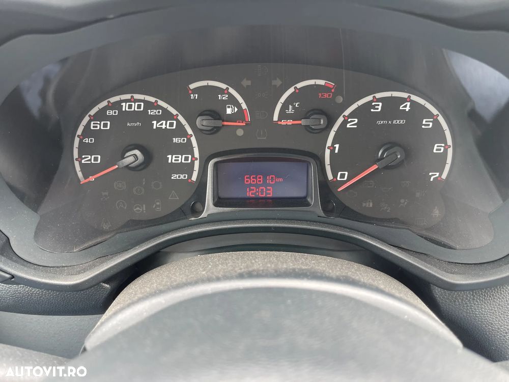 Ford Ka 1.2i Start Stop Trend - 12