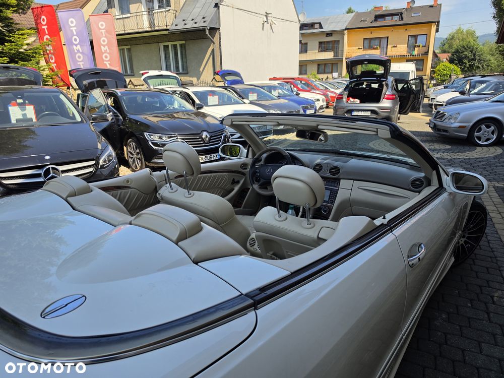 Mercedes-Benz CLK - 25