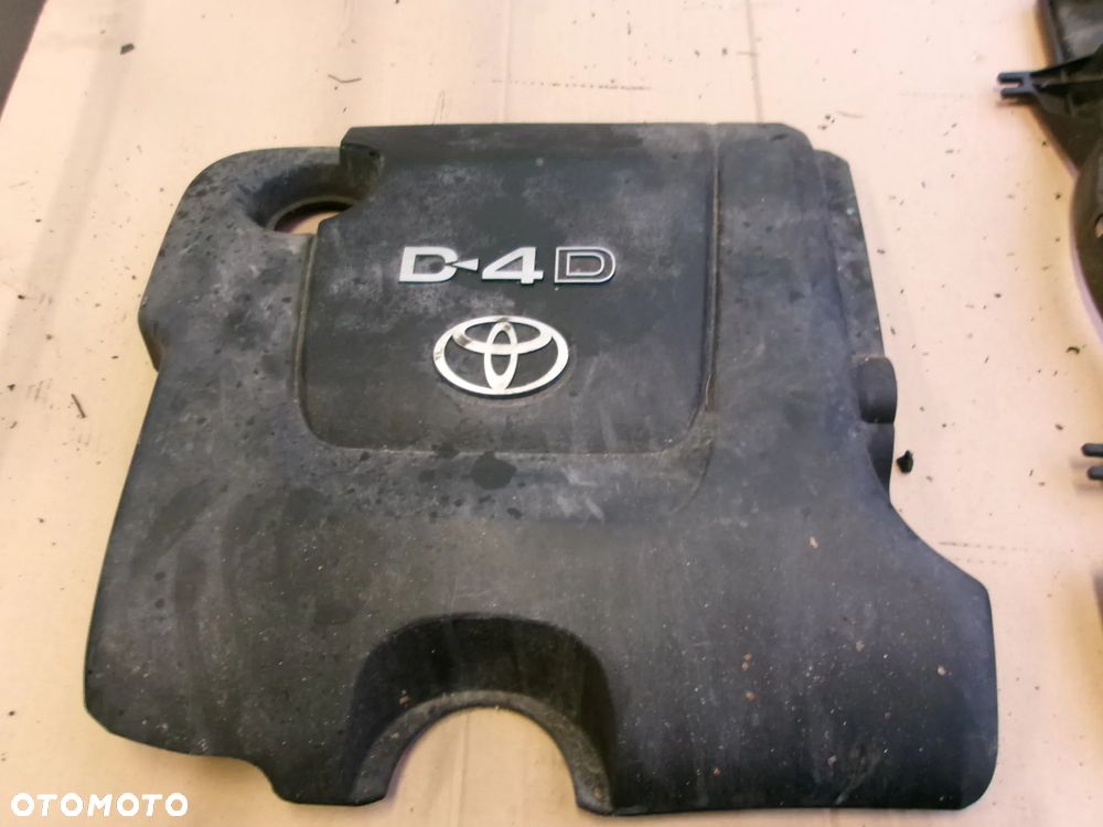 OSŁONA NA SILNIK TOYOTA YARIS II  AURIS I  , COROLLA E15  1.4 D4D - 1