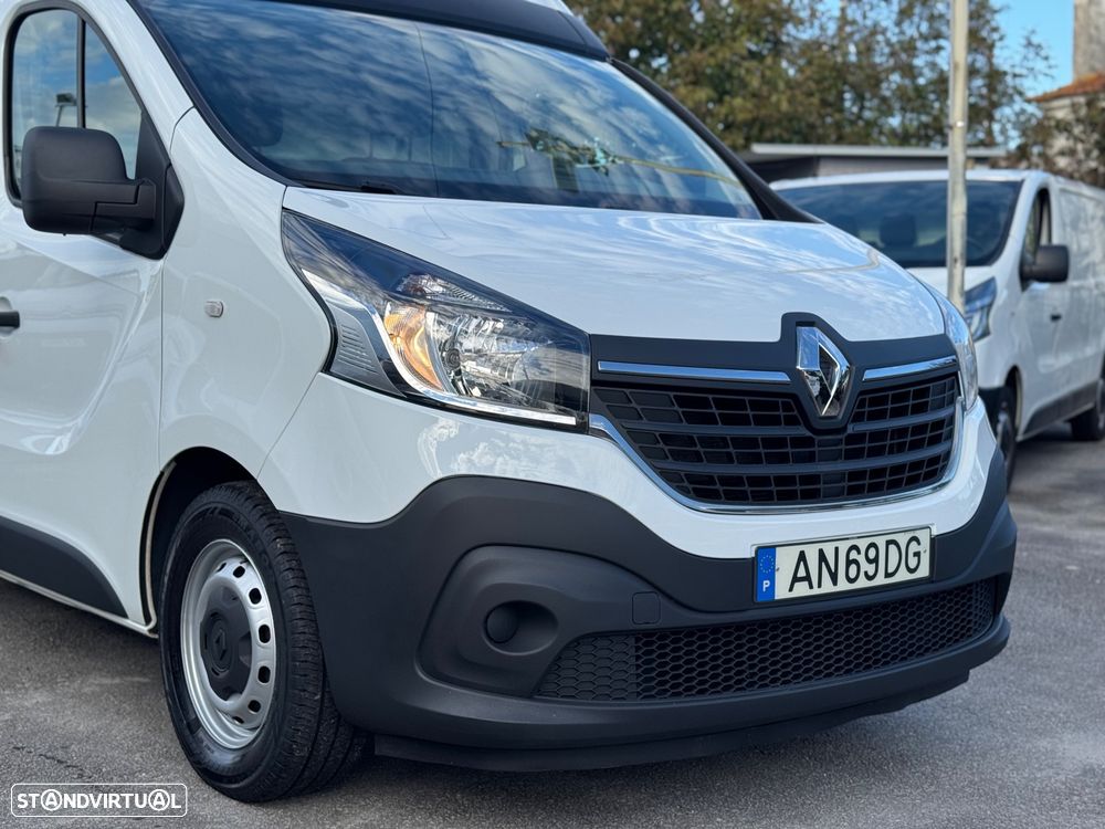 Renault Trafic 2.0 dCi 170cv c/Iva Dedutivel - 3