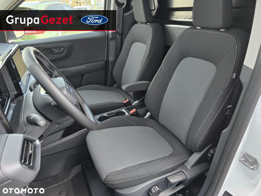 Ford Transit Courier - 37
