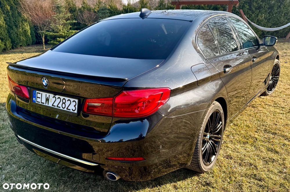 BMW Seria 5 530i xDrive Luxury Line sport - 4