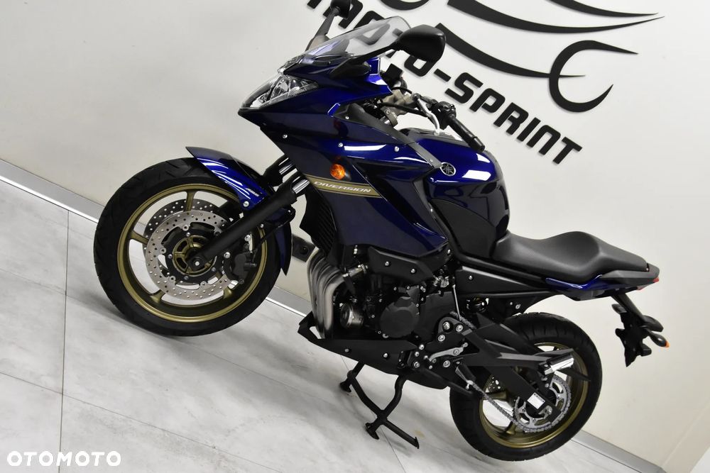 Yamaha XJ - 8