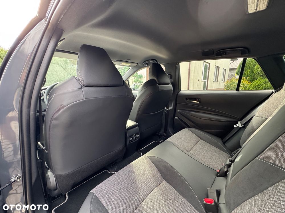 Toyota Corolla 1.8 Hybrid Style - 30
