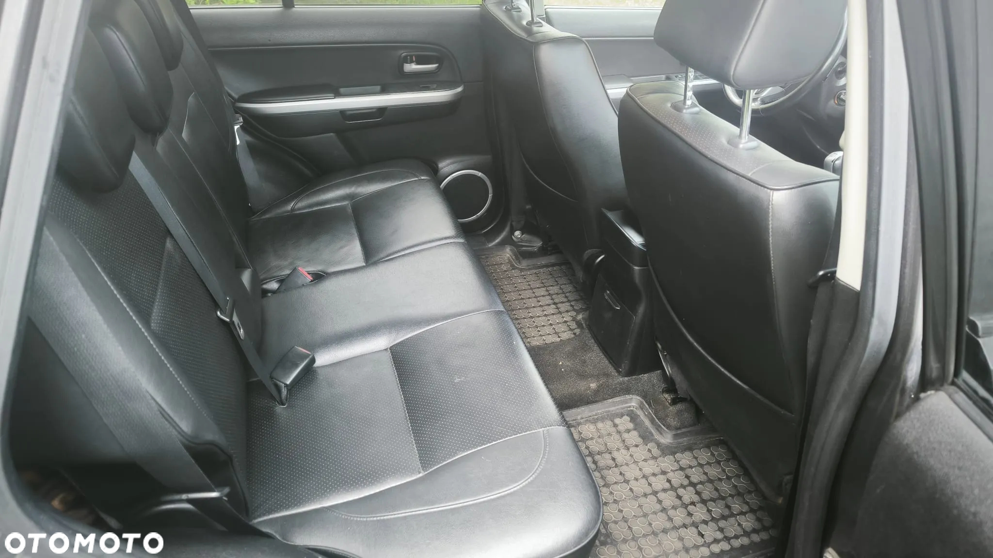 Suzuki Grand Vitara 2.4 De Luxe EU5 - 6
