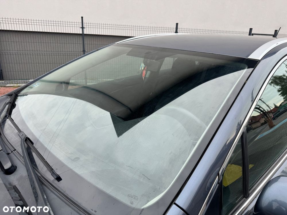 Toyota Avensis - 26