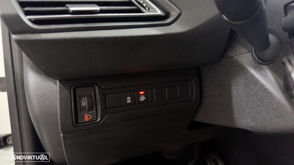 Peugeot 308 PureTech 130 GPF EAT8 Stop & Start Tech Edition - 19