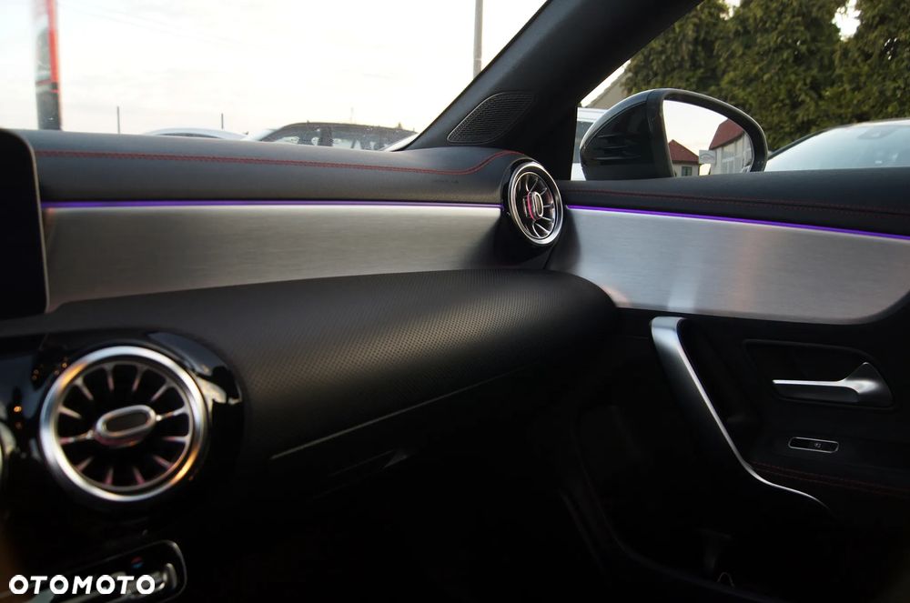 Mercedes-Benz CLA 200 d 8G-DCT AMG Line Advanced Plus - 25