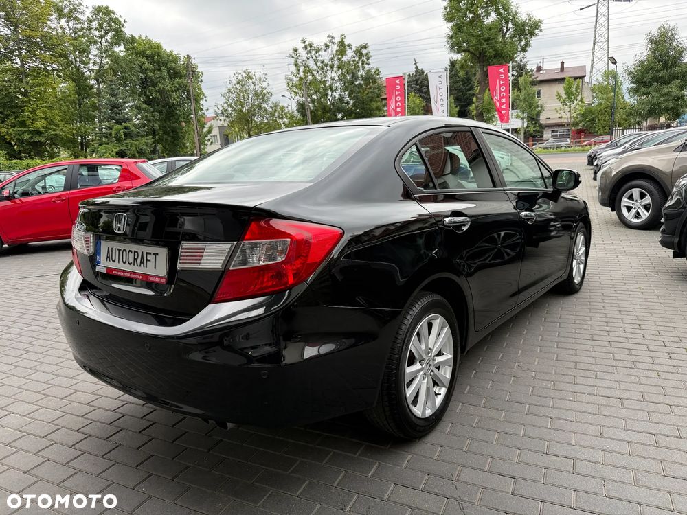 Honda Civic ver-1-8-executive - 24