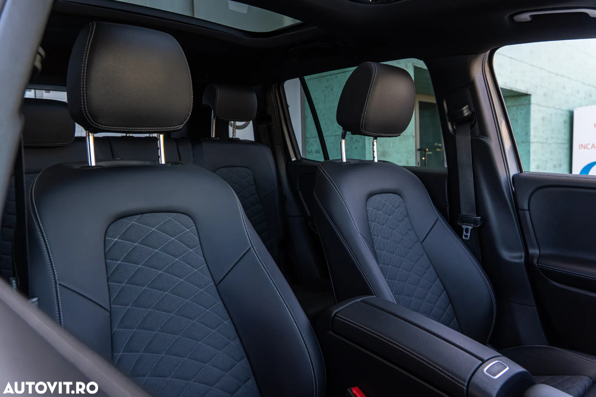Mercedes-Benz GLB 250 4Matic 8G-DCT AMG Line - 34