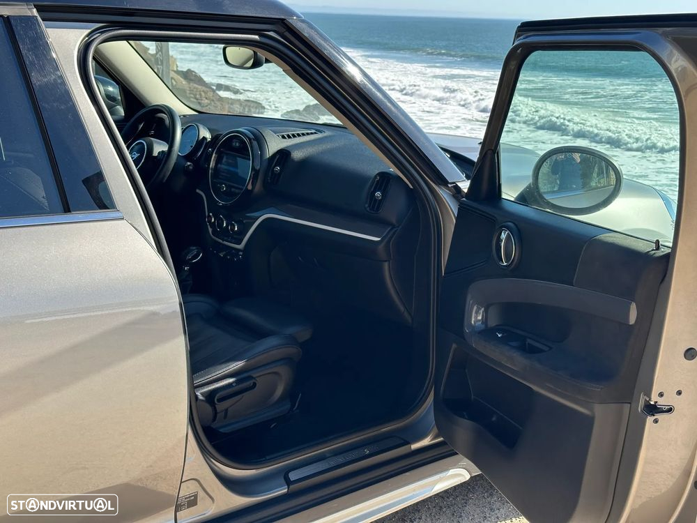 MINI Countryman Cooper SE ALL4 Auto - 9