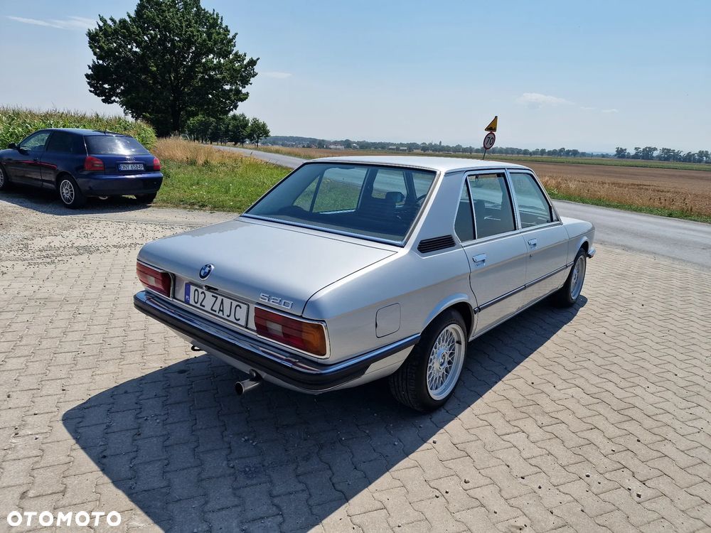 BMW Seria 5 520 - 10