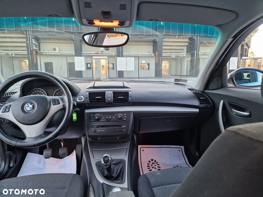 BMW Seria 1 - 26