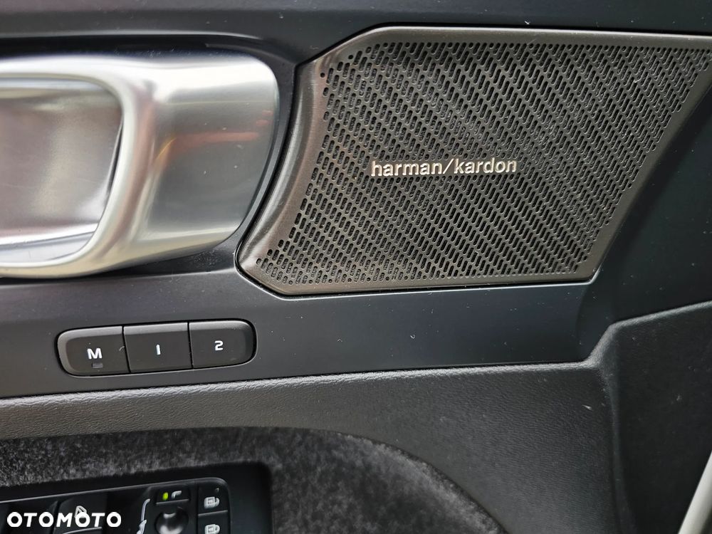 Volvo XC 40 - 26