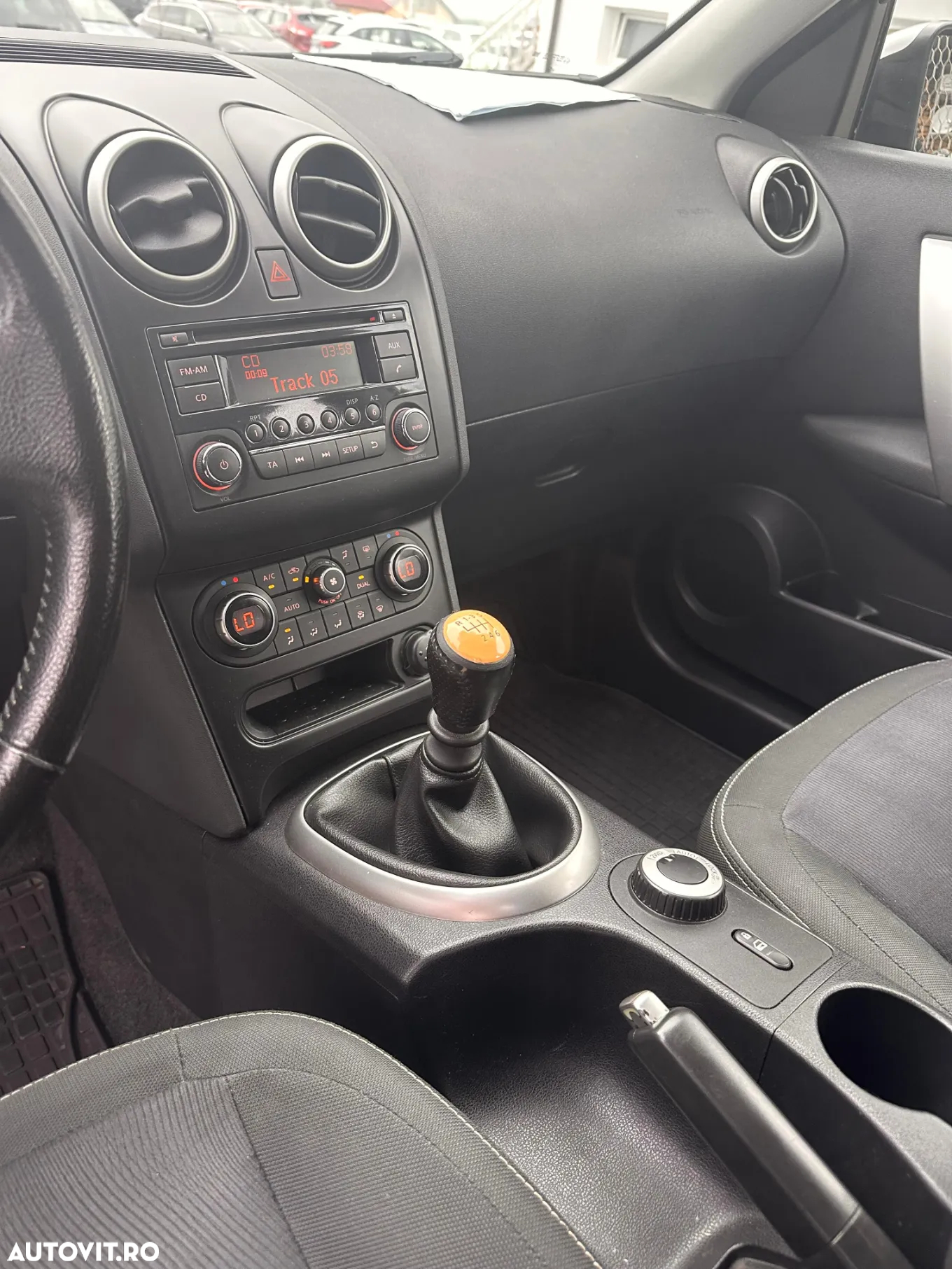 Nissan Qashqai - 10