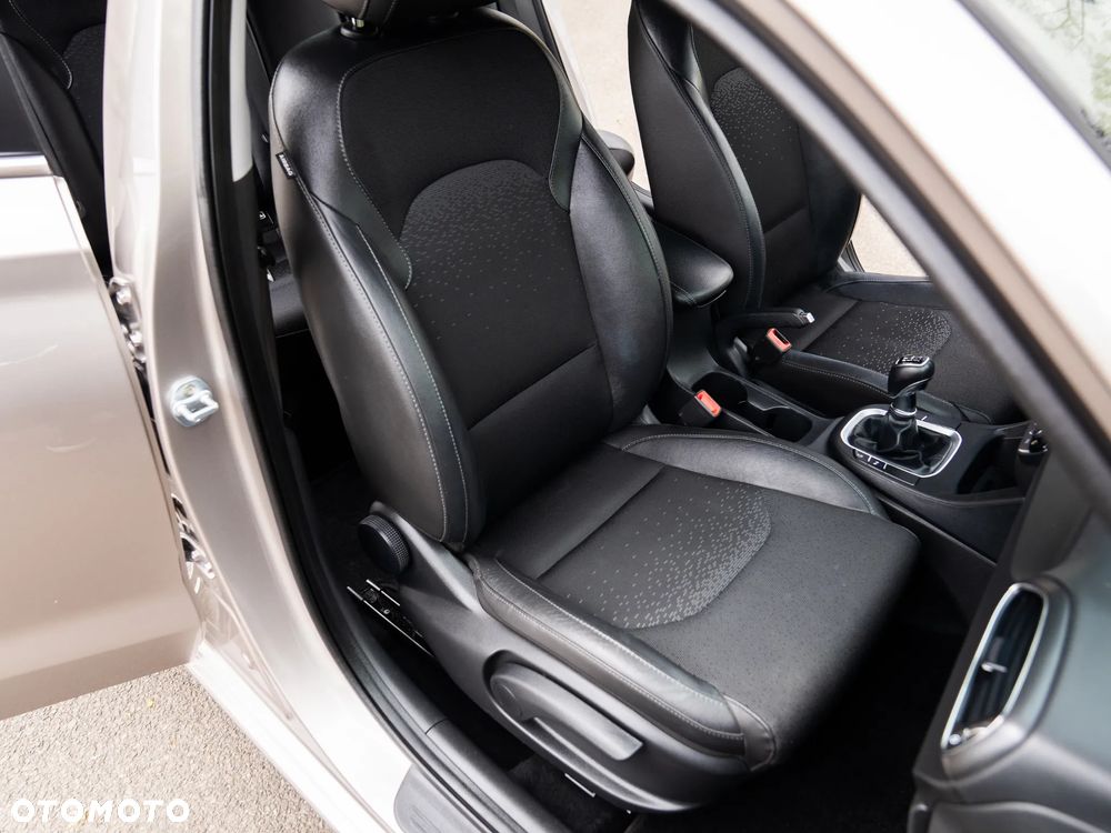 Hyundai i30 1.4 T-GDI Premium - 27