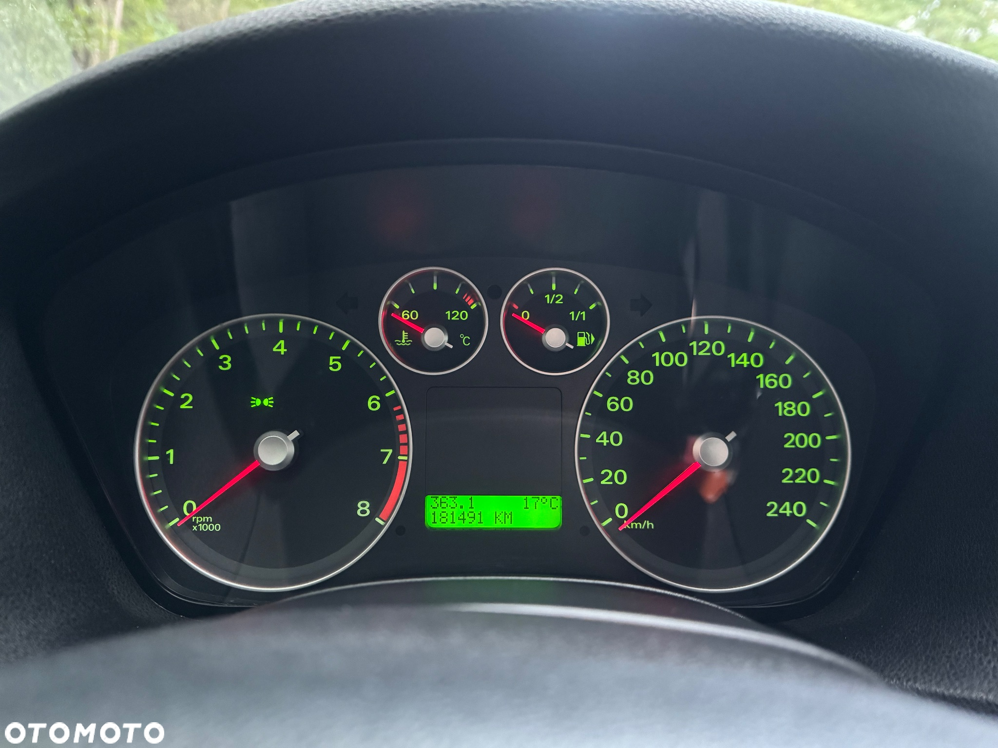 Ford Focus - 11