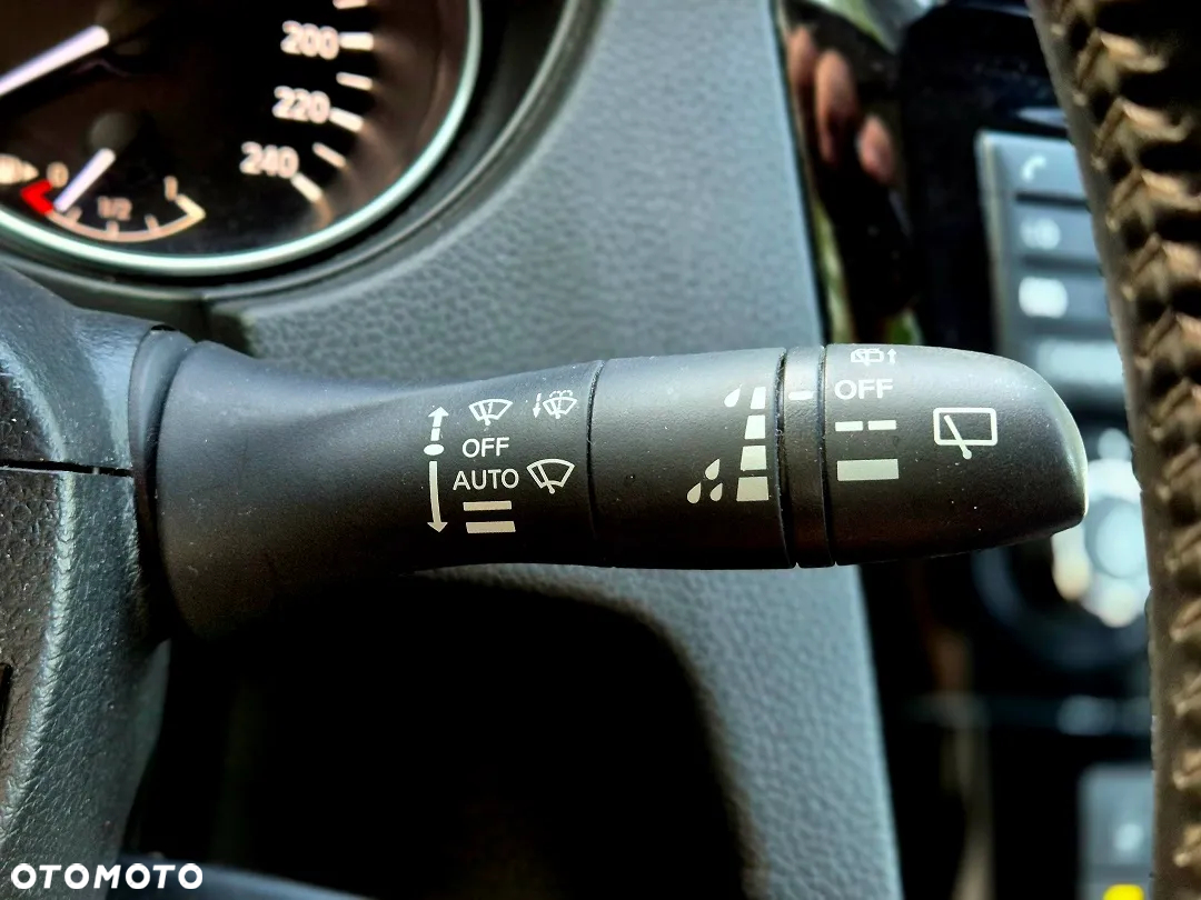 Nissan Qashqai 1.6 DIG-T N-Connecta - 27