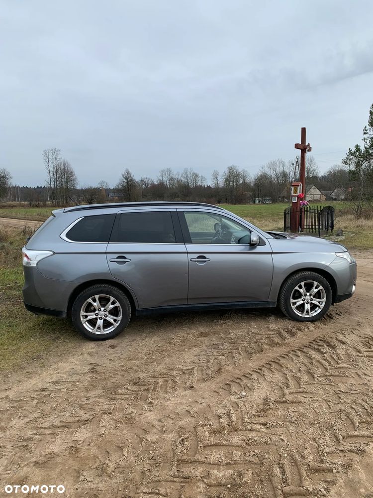 Mitsubishi Outlander 2013 photo 5
