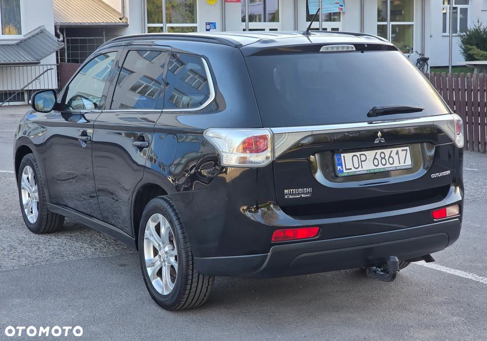 Mitsubishi Outlander 2.0 Intense + - 8