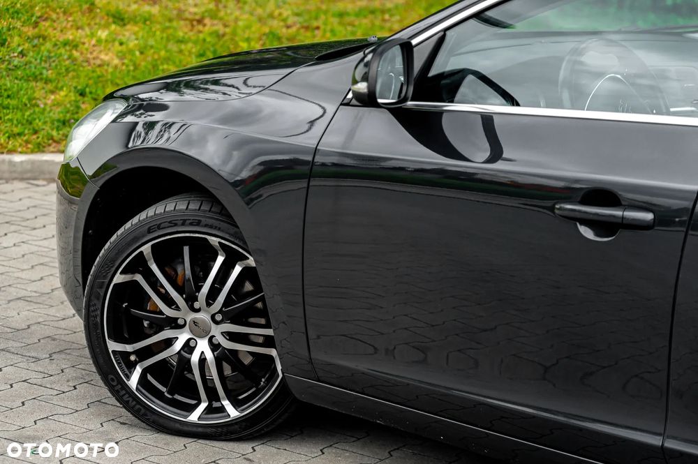 Volvo V60 D5 Geartronic Kinetic - 39