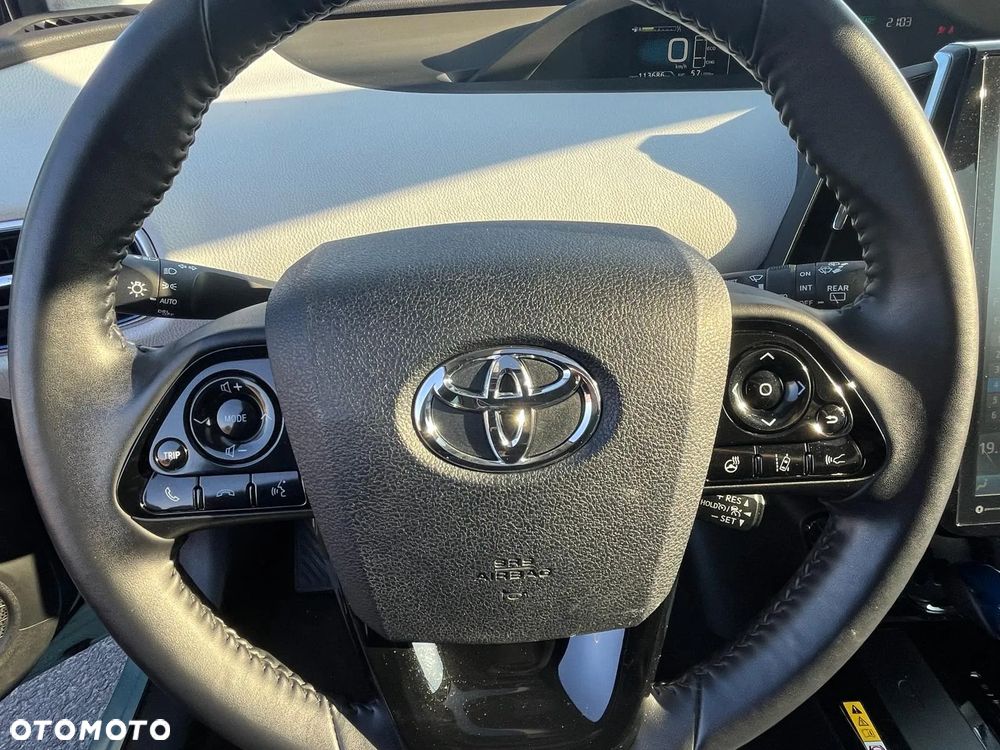 Toyota Prius Hybrid Executive - 27