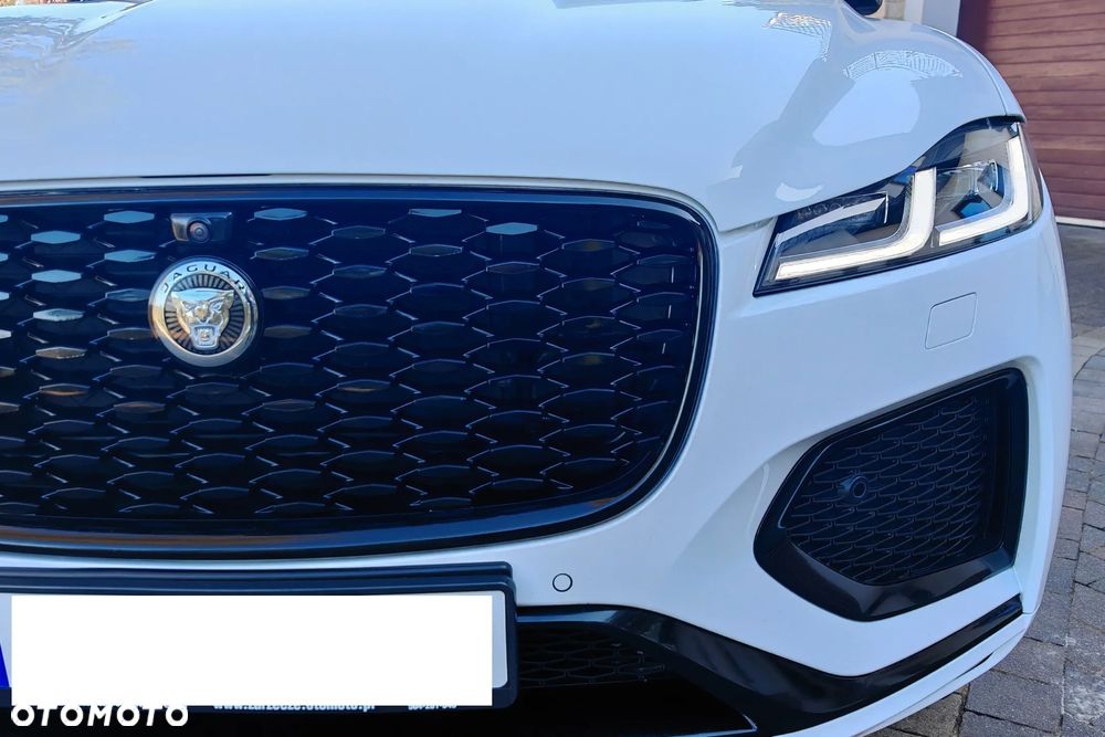 Jaguar F-Pace D200 AWD R-Dynamic SE 90th Anniversary Edition - 38