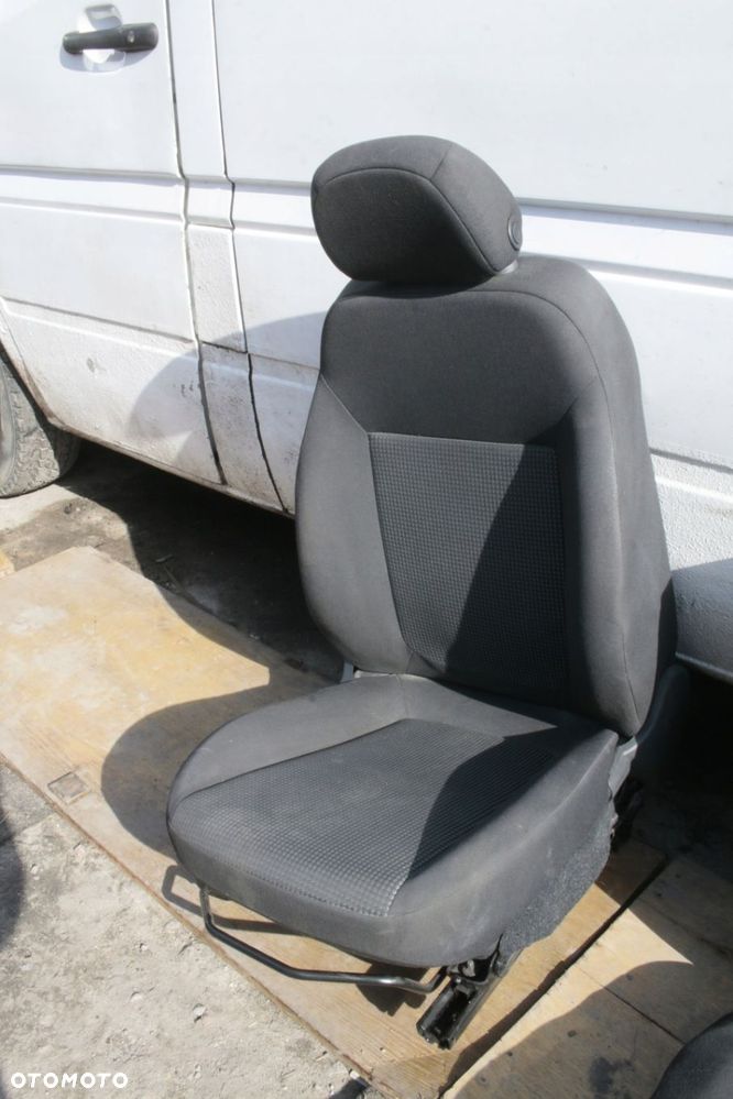 fotel pasażera Opel Corsa D - 1