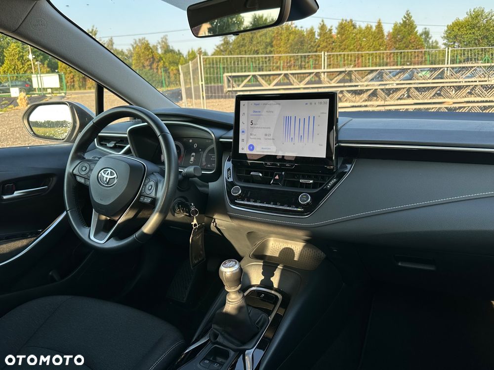Toyota Corolla - 22