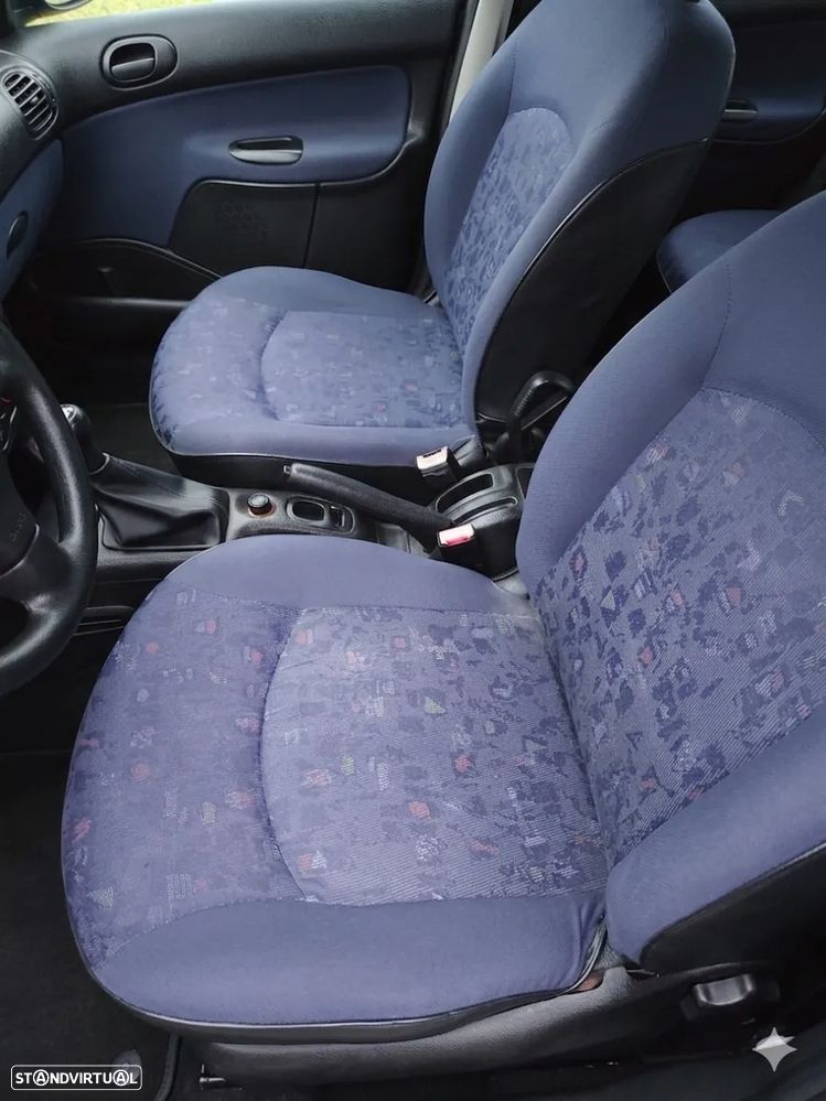 Peugeot 206 1.1 XR - 10